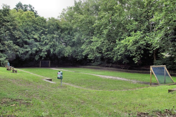 Fußballplatz