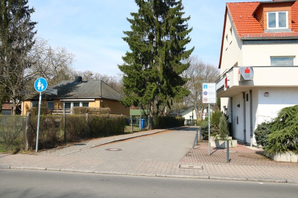 Sacrower Landstraße