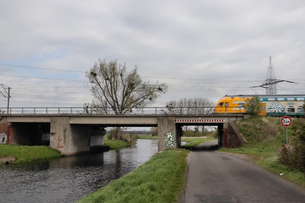 Bahnbrücke