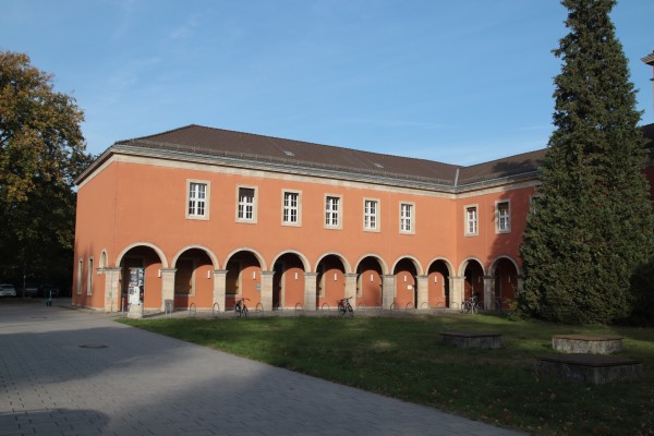 Universität