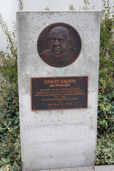 Denkmal Sauer