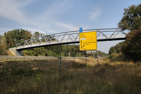 Fußgängerbrücke