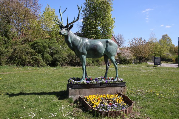 Hirschskulptur