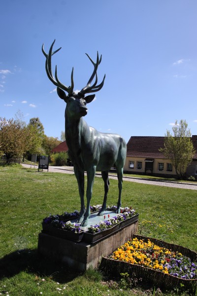 Hirschskulptur