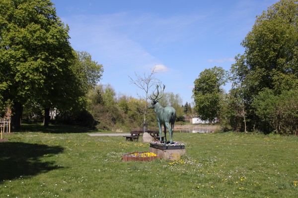 Hirschskulptur
