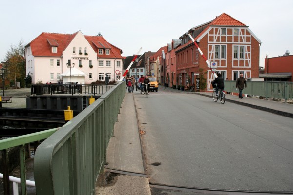 Kirchenstraße - Drehbrücke