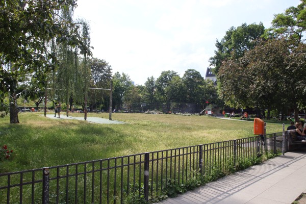 Annemirl-Bauer-Platz