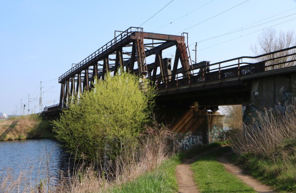 Bahnbrücke